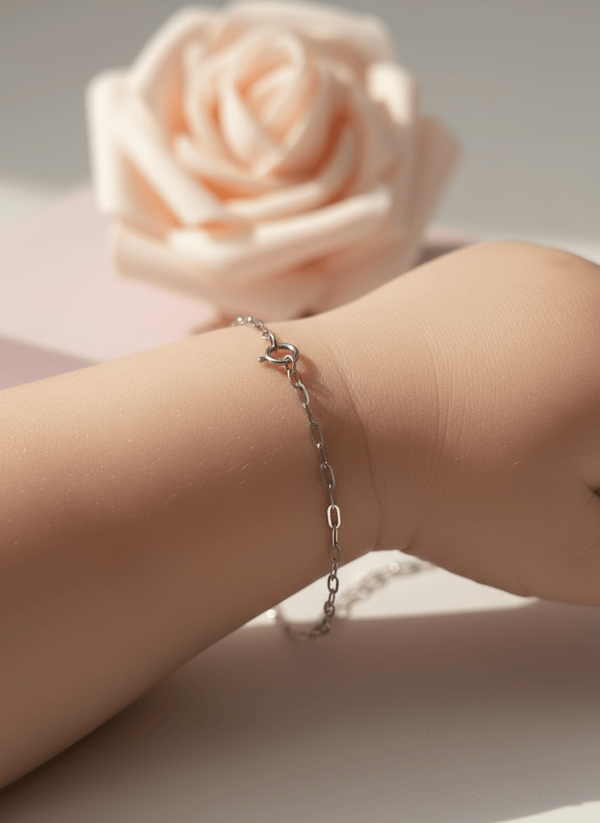 10k White Gold Paper Clip Baby Bracelet