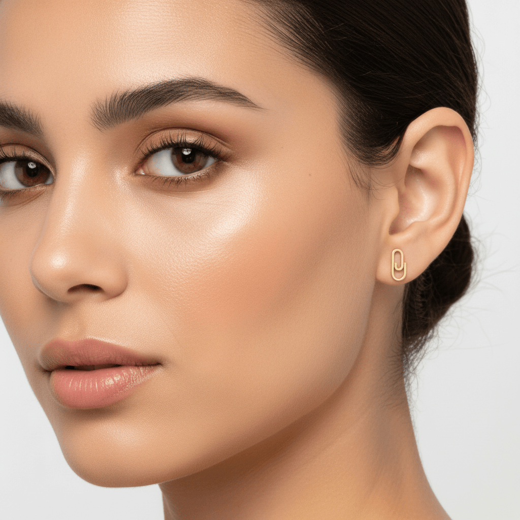 14k solid gold tiny paperclip earrings - CinloCo