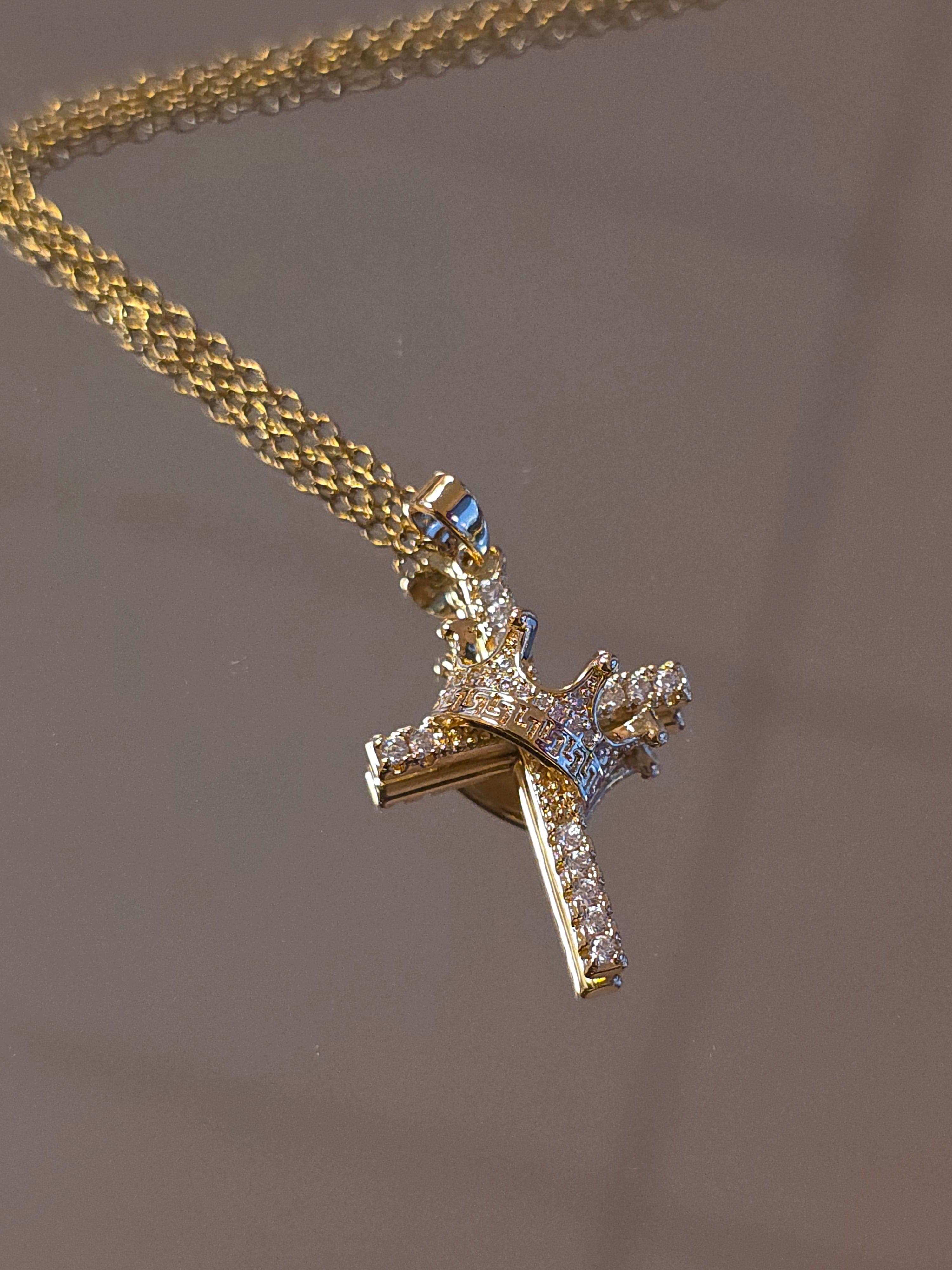 Cross & Crown - CinloCo