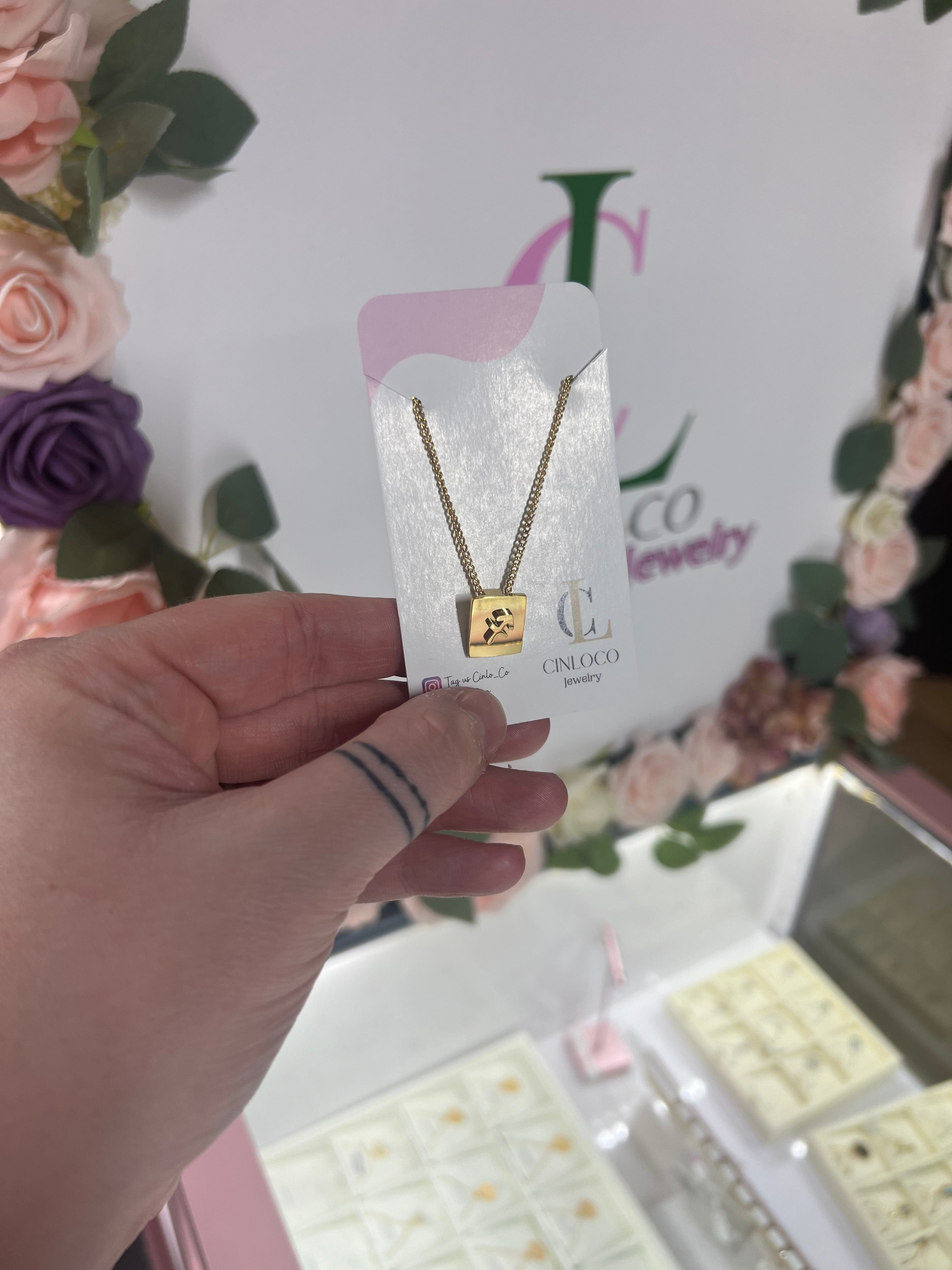Raised Zodiac Necklace - CinloCo