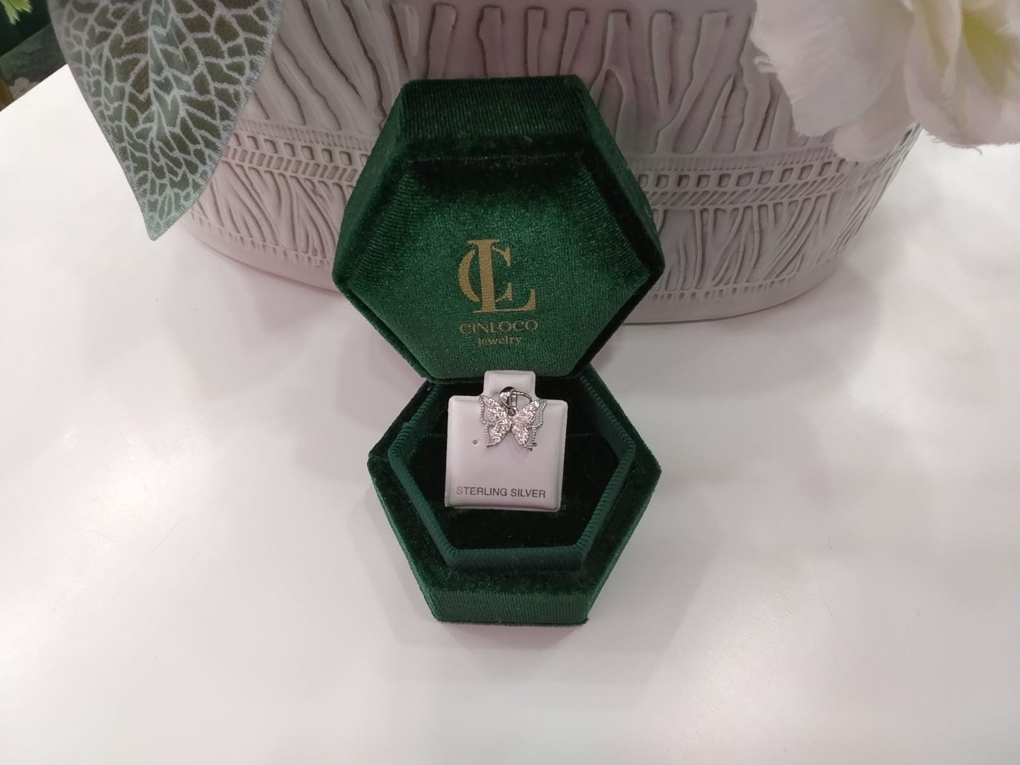 Little Lady Butterfly pendent - CinloCo