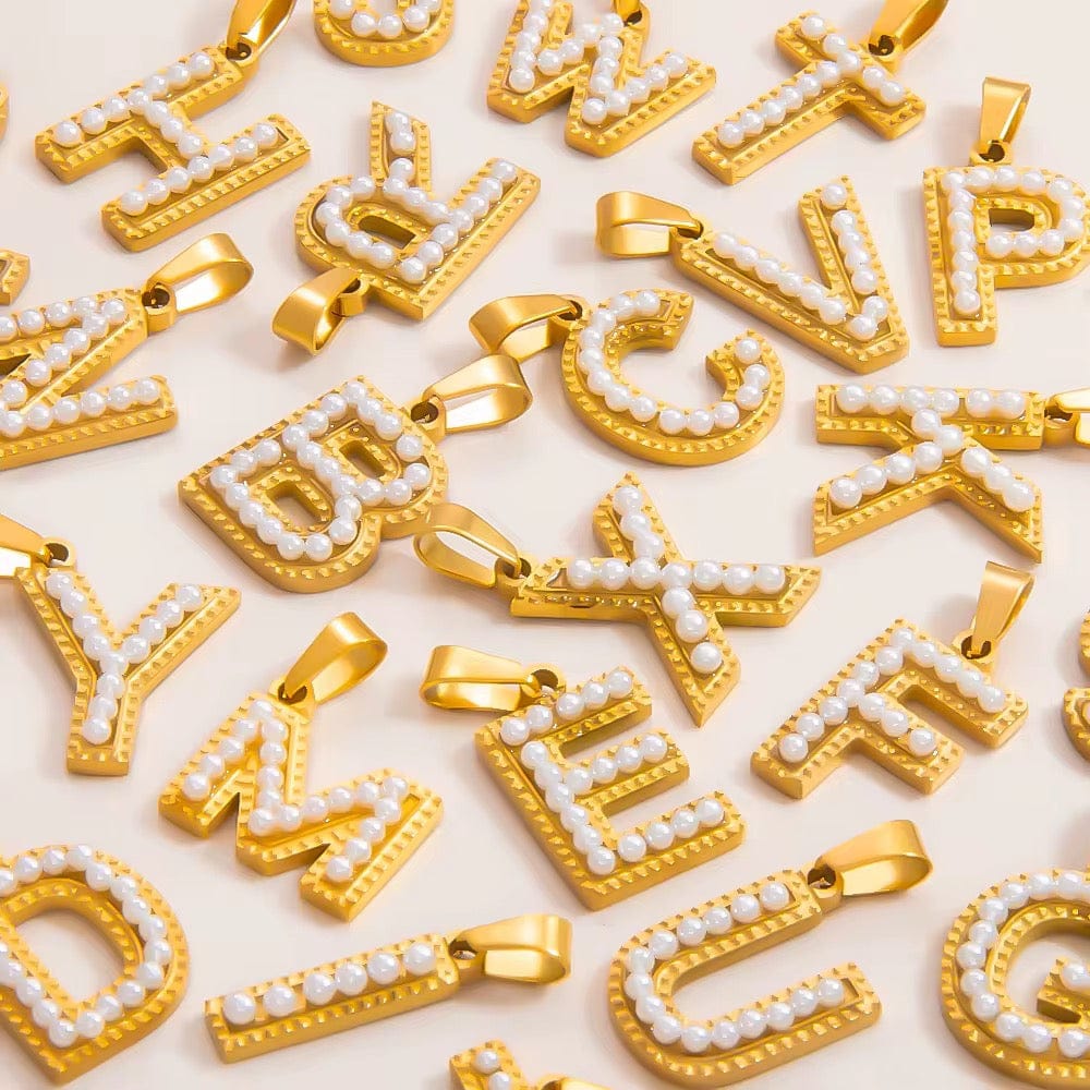 Perlita Initial Letter Necklace - CinloCo