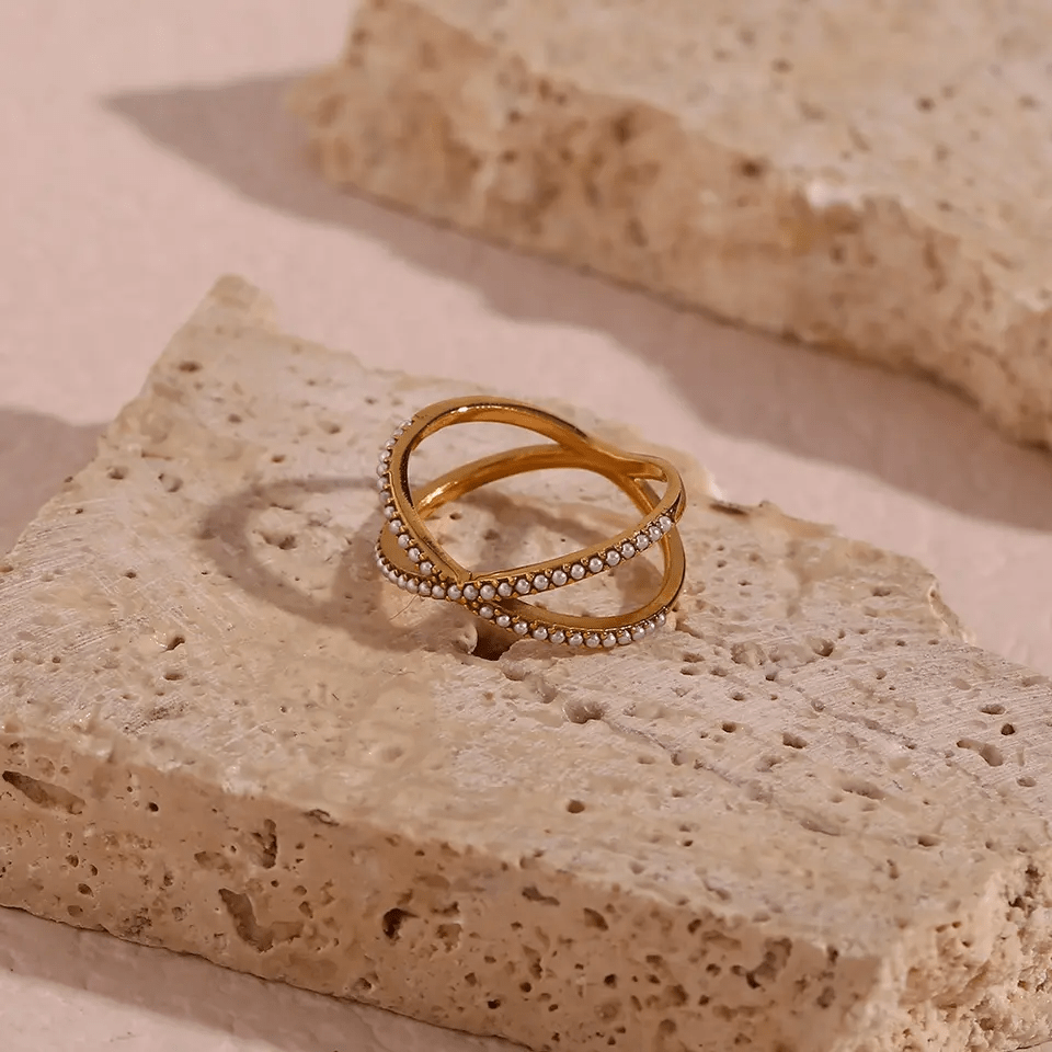 X Shape Butterfly Pearl Ring - CinloCo