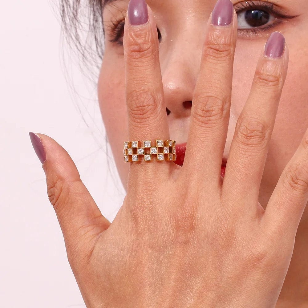 Zircon Checkered Ring - CinloCo