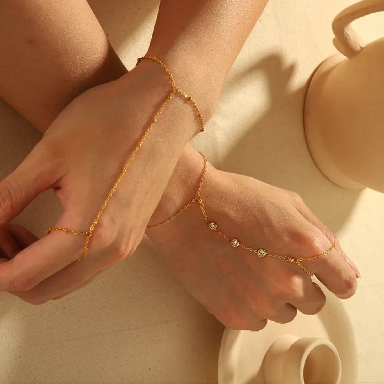 The Luxe Hand chain - CinloCo