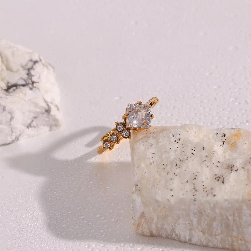 Paige adjustable gold ring - CinloCo