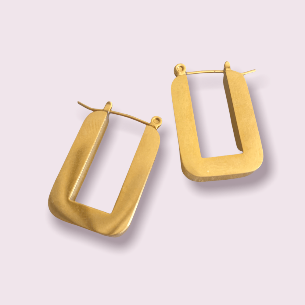 Rectangular gold hoops- CinloCo