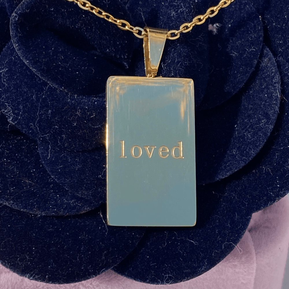 LOVED Gold Necklace - CinloCo