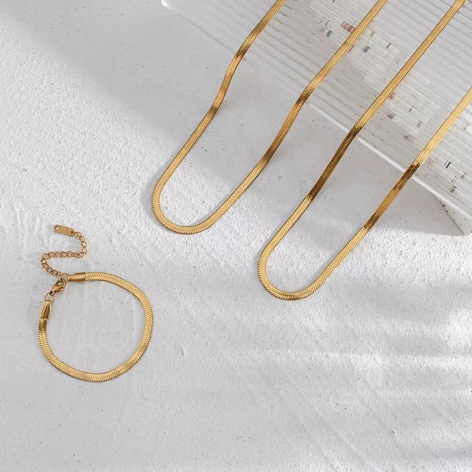 Herringbone Gold Necklace - CinloCo