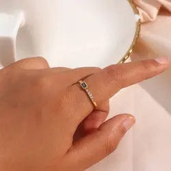 Ariana Ring - CinloCo