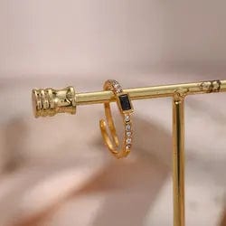 Ariana Ring - CinloCo