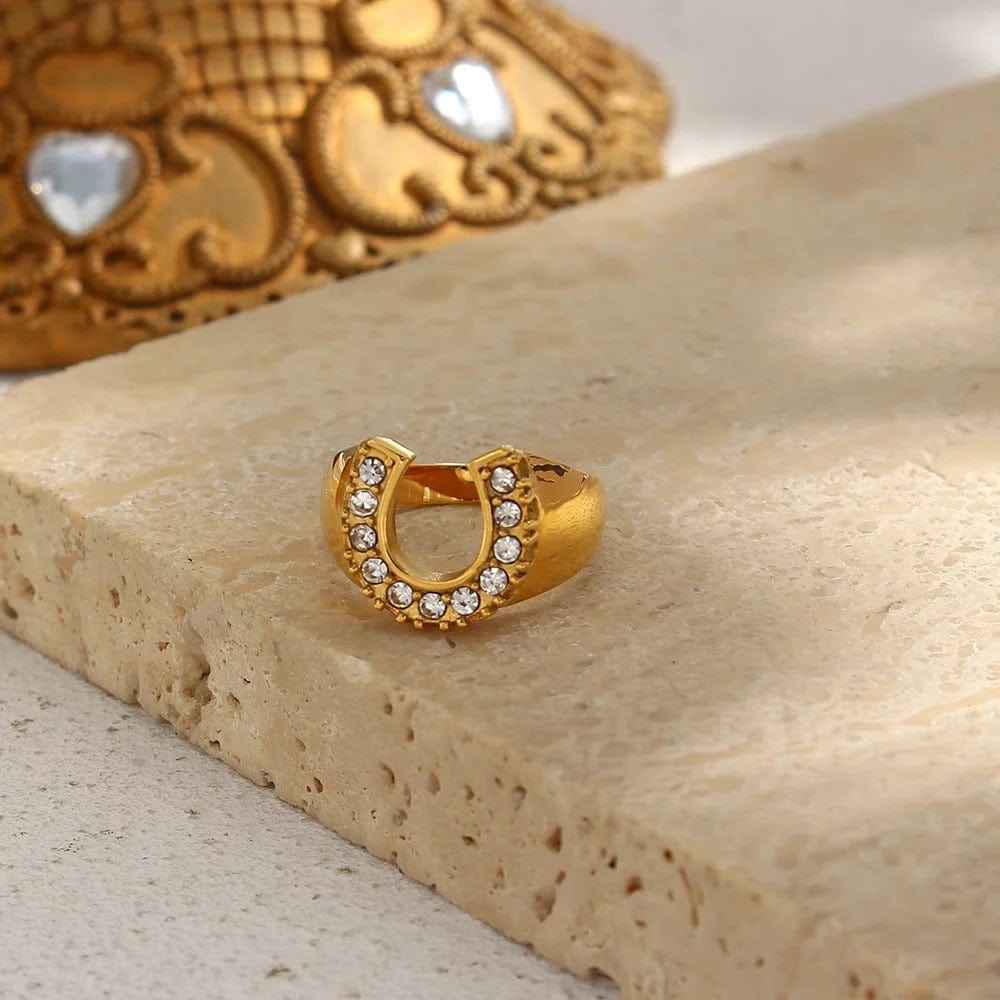 Horseshoe Ring - CinloCo