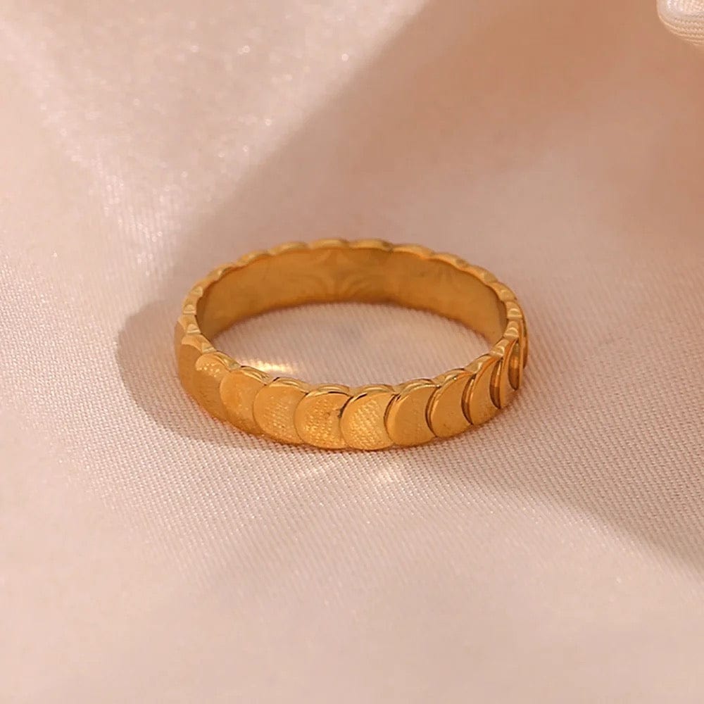 Minimalist Fish Scale Ring - CinloCo