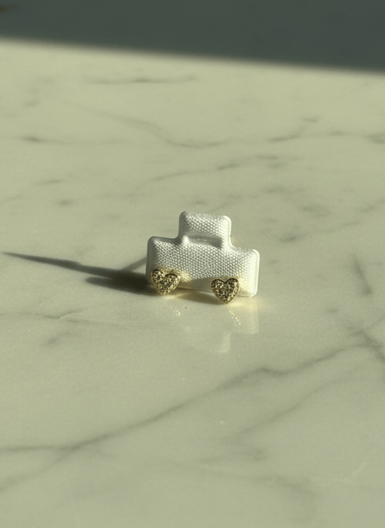 10k Dazzle Heart Earrings