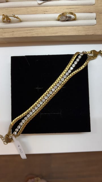 The Bella Bracelet