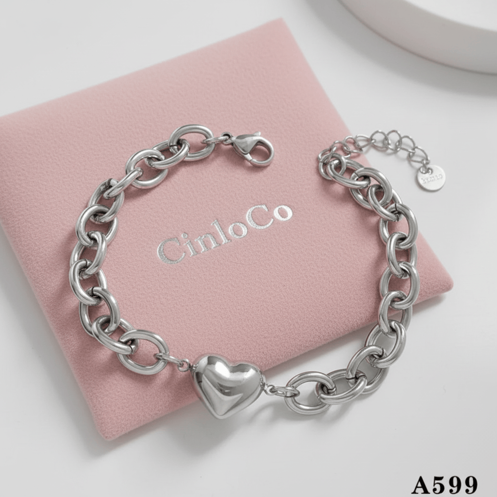 Love in chain Bracelet