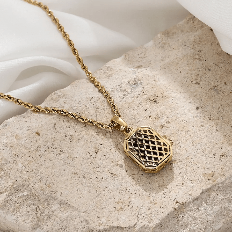 Boss lady necklace online