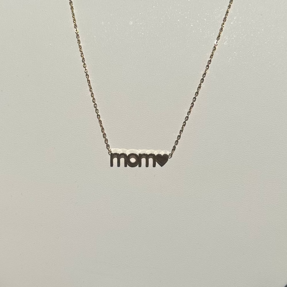 Mom Heart Necklace - CinloCo