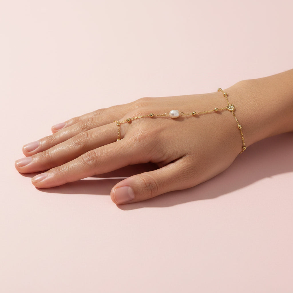 Pearl and Heart Gold Handchain - CinloCo