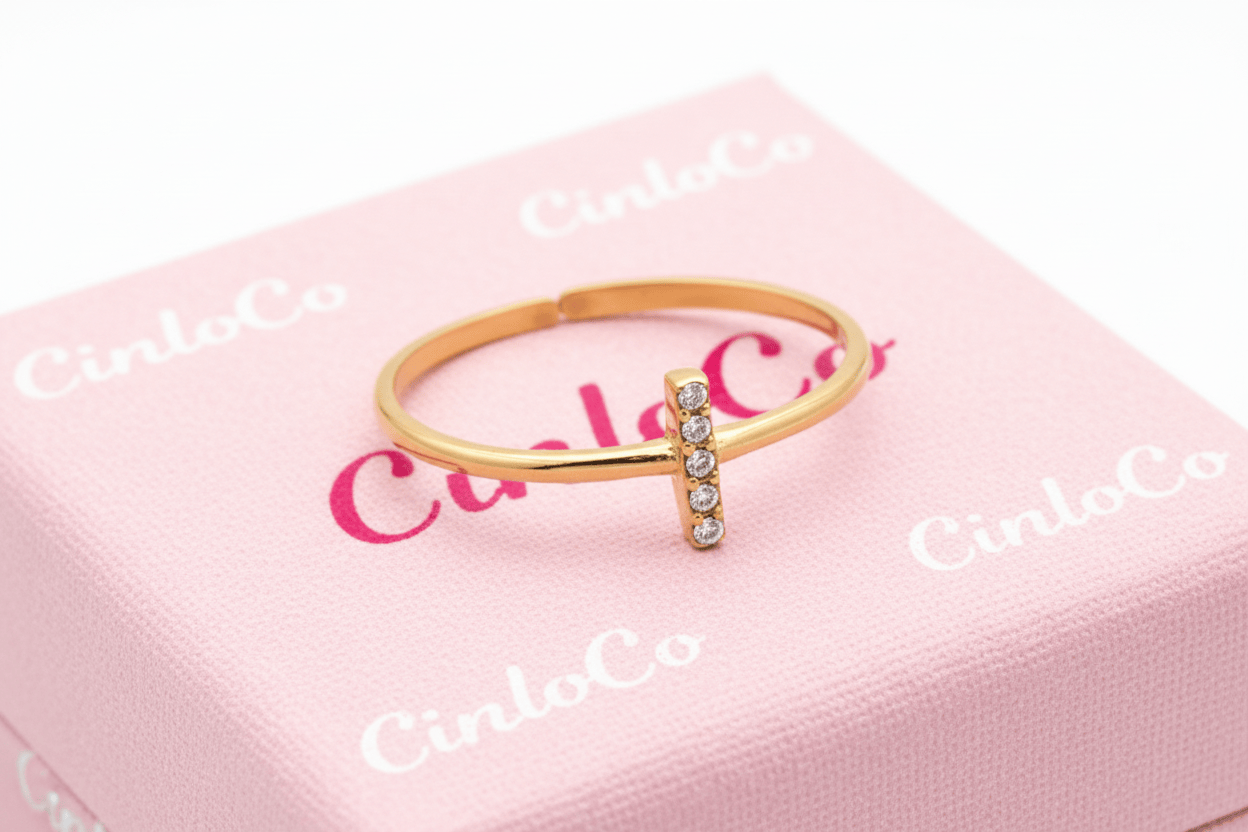 Minimalist Crystal Zircon Bar Ring - CinloCo