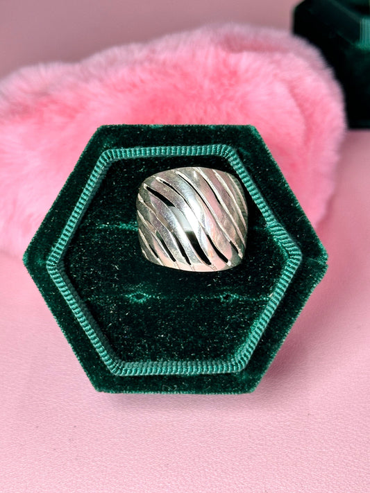 Sterling Silver Vintage Stripe Ring - CinloCo