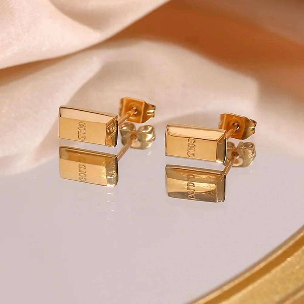 Gold Bar Dainty Stud Earrings - CinloCo