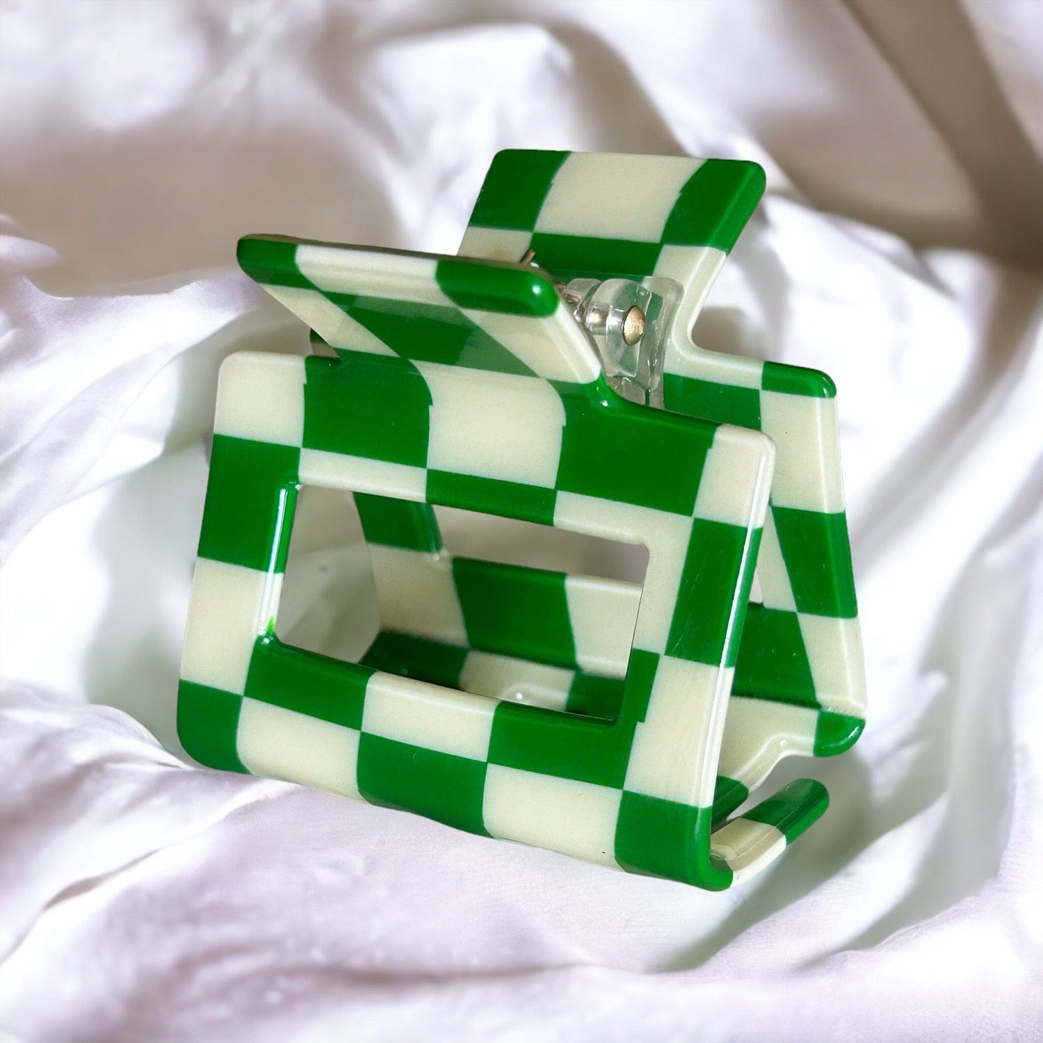 Ceci Checker Hair Claw - CinloCo