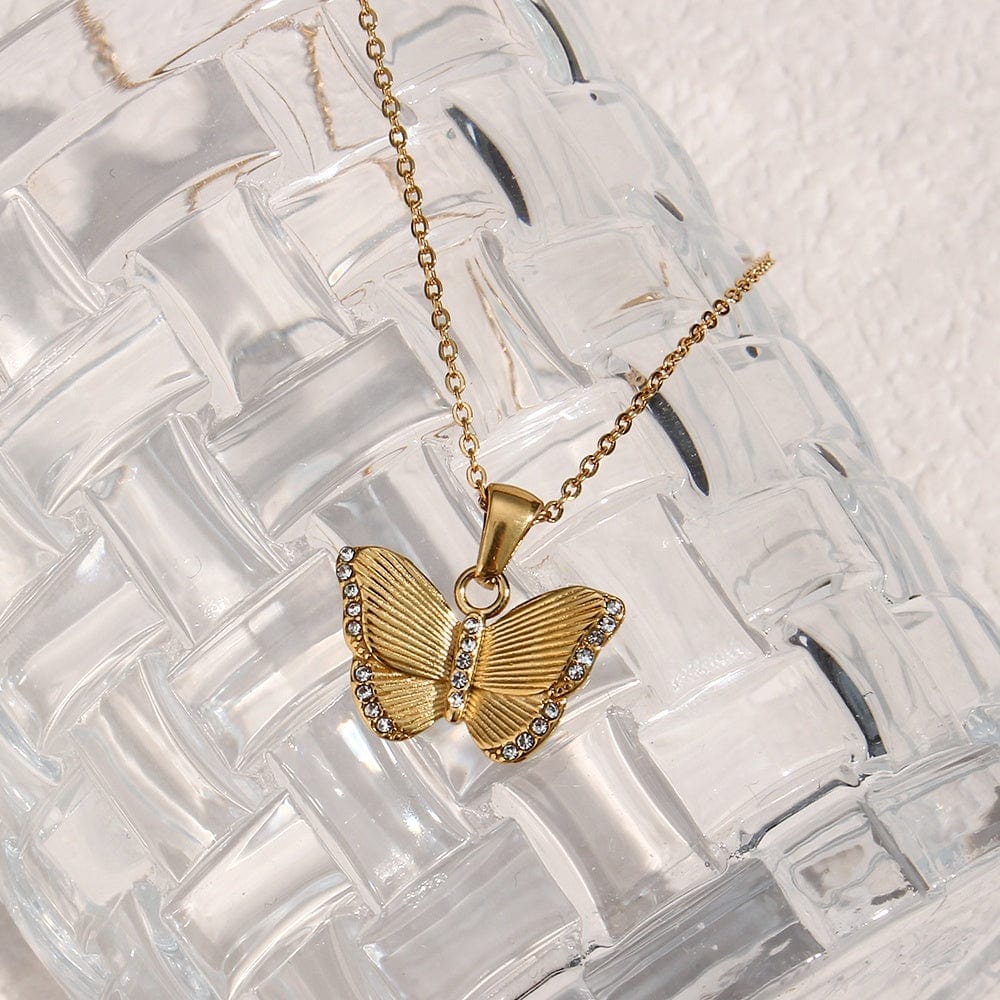 Vintage Butterfly Necklace - CinloCo