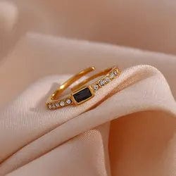 Ariana Ring - CinloCo